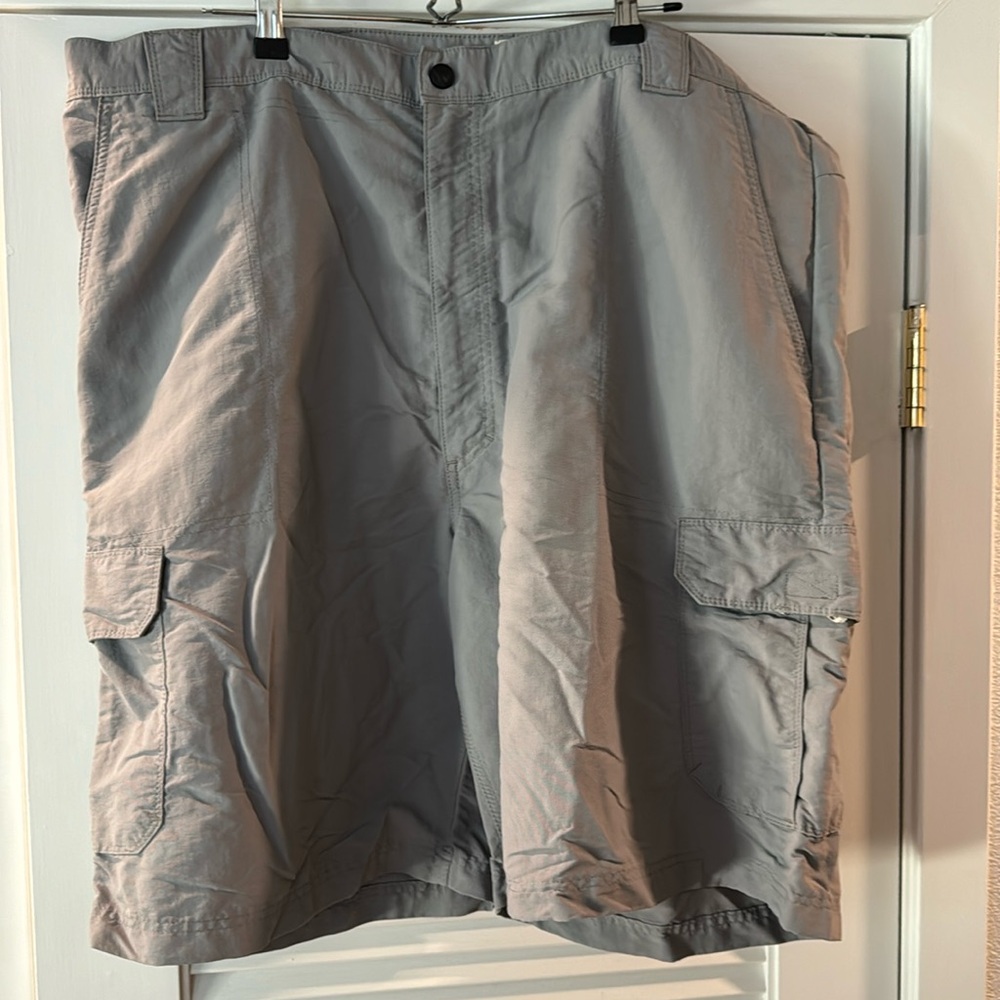 Wrangler Grey Cargo Shorts 44”